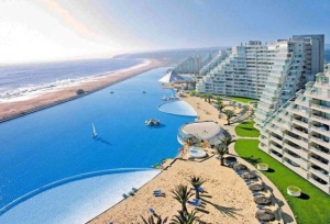worlds-largest-pool-4